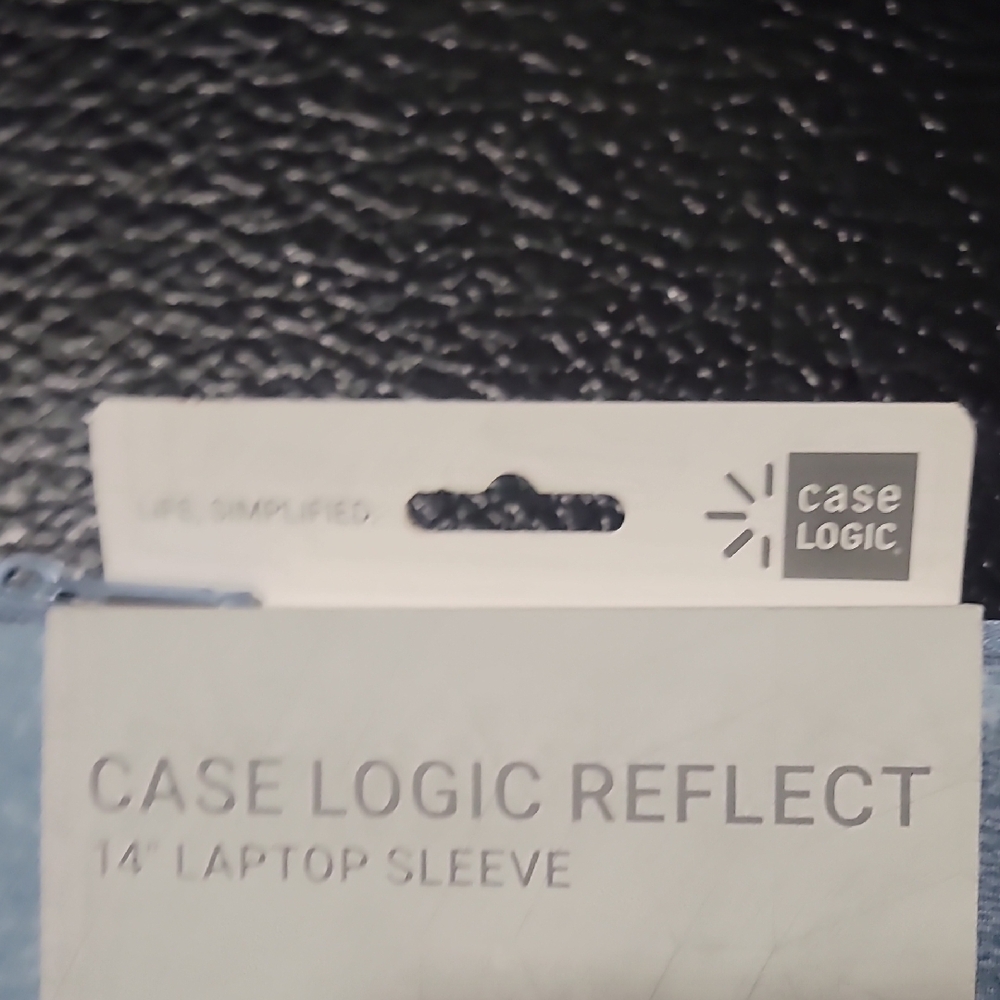 Light Blue Tablet Sleeve - Picture 7 of 9
